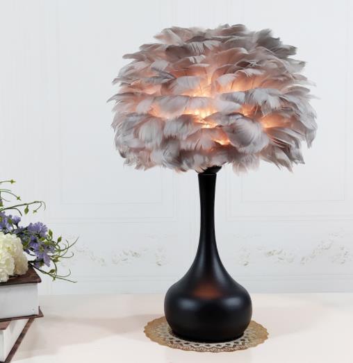 Luxury Feather Table Lamp Bedroom Bedside Light Nordic Ins Touch Dimming Desk Lights for Living Room Study Room Decor Lighting